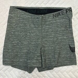 Nike Pro Dri-fit heather green short spandex